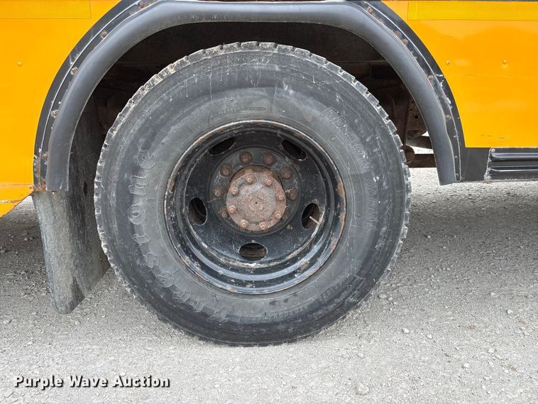 image for item DO5222 2003 Blue Bird TC2000 school bus