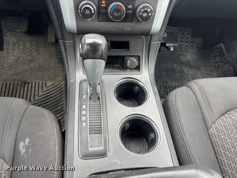 image for item DO5223 2010 Chevrolet Traverse LT SUV