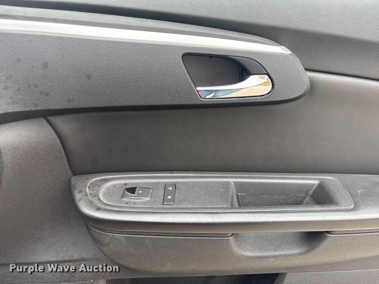 image for item DO5223 2010 Chevrolet Traverse LT SUV