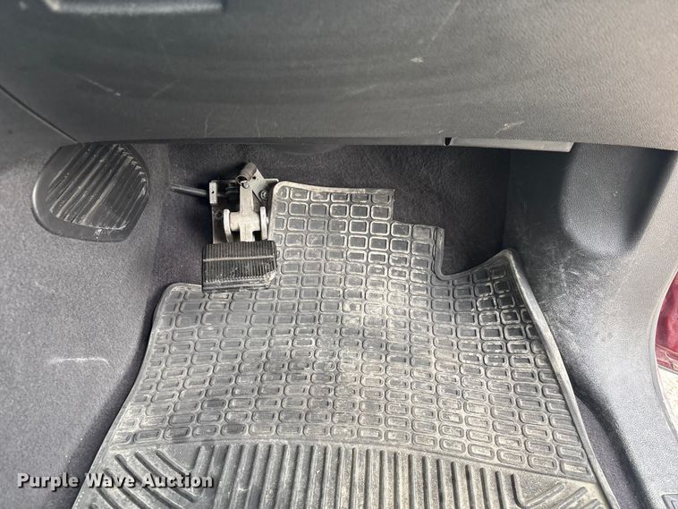 image for item DO5223 2010 Chevrolet Traverse LT SUV