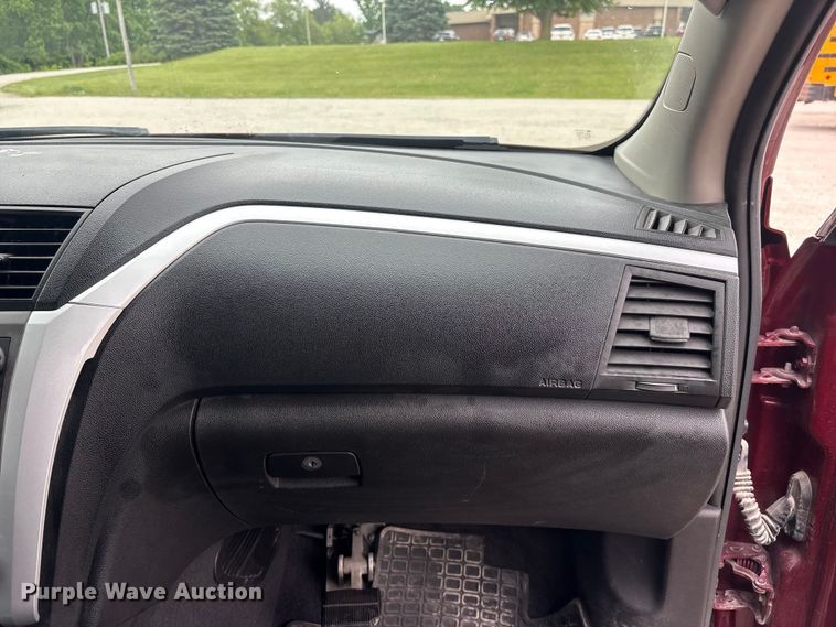 image for item DO5223 2010 Chevrolet Traverse LT SUV
