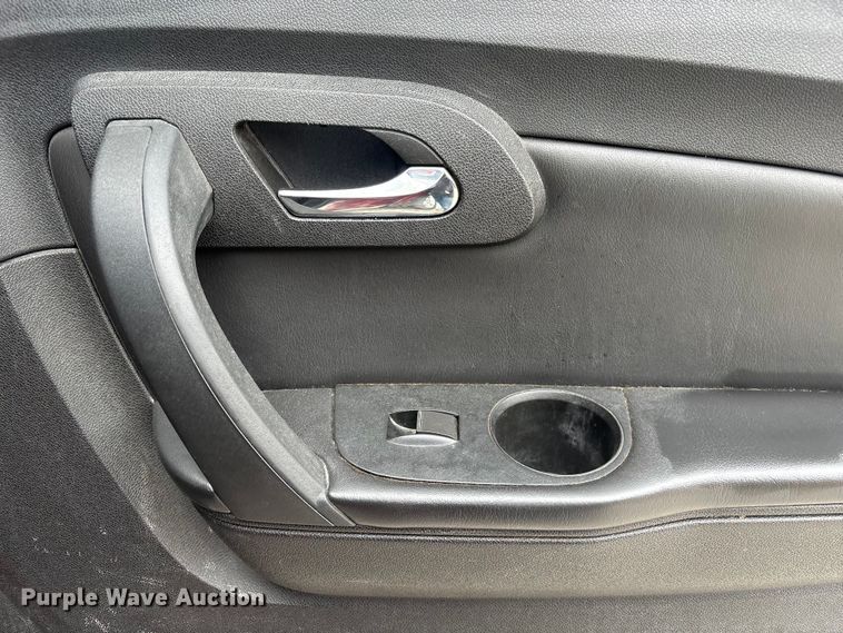 image for item DO5223 2010 Chevrolet Traverse LT SUV