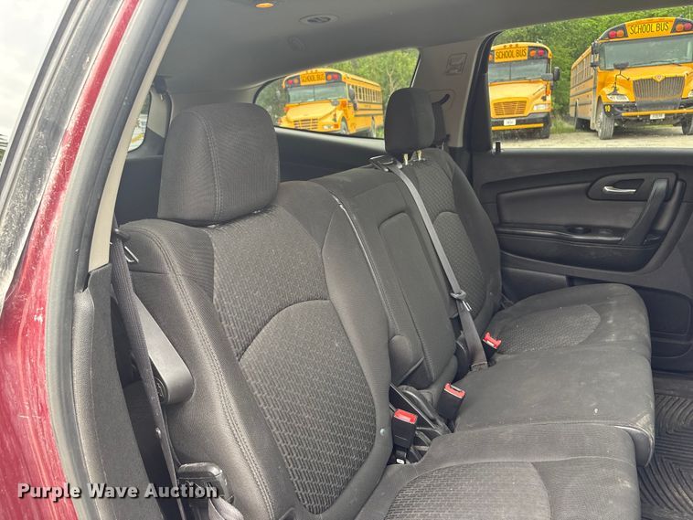 image for item DO5223 2010 Chevrolet Traverse LT SUV
