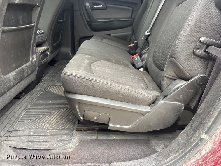 image for item DO5223 2010 Chevrolet Traverse LT SUV