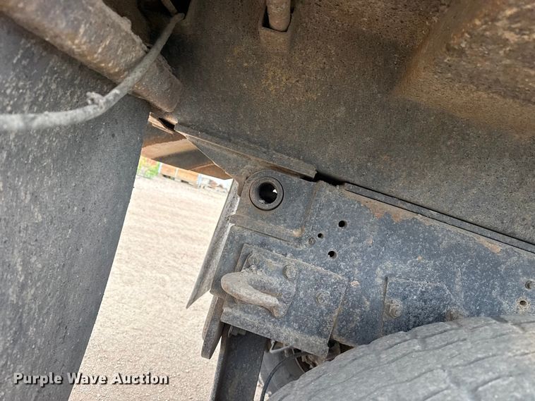 image for item DS6827 2002 International 2554 dump truck