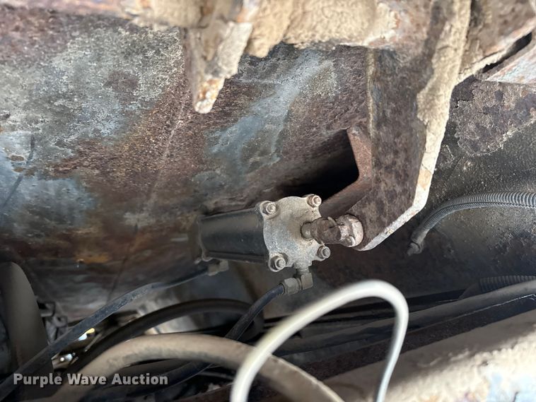 image for item DS6827 2002 International 2554 dump truck