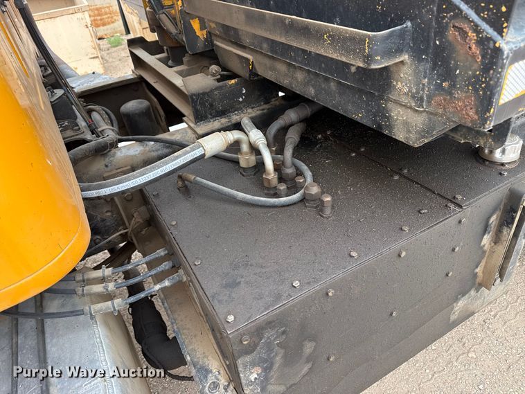 image for item DS6827 2002 International 2554 dump truck