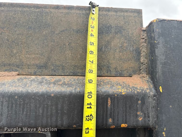 image for item DS6827 2002 International 2554 dump truck