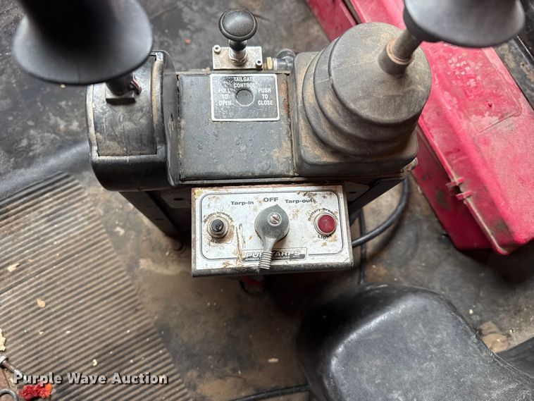 image for item DS6827 2002 International 2554 dump truck