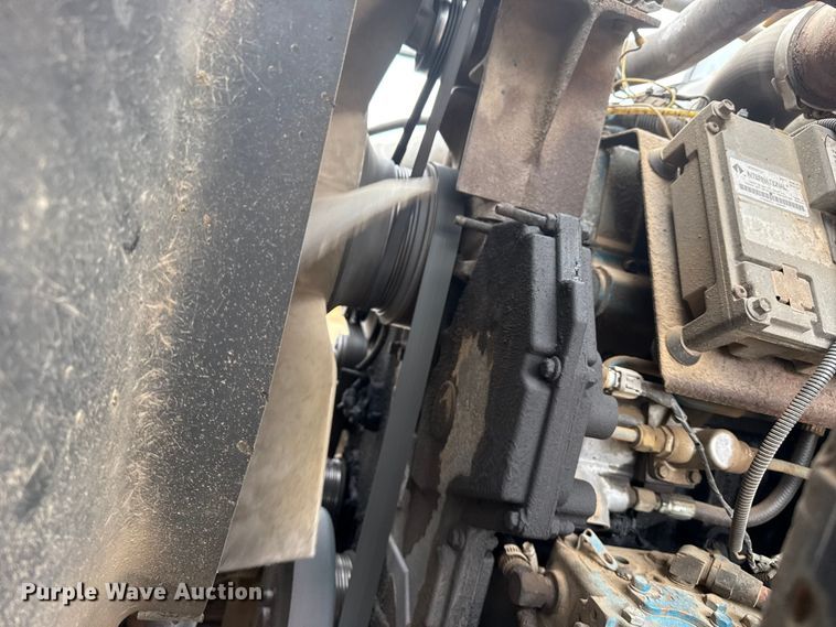 image for item DS6827 2002 International 2554 dump truck