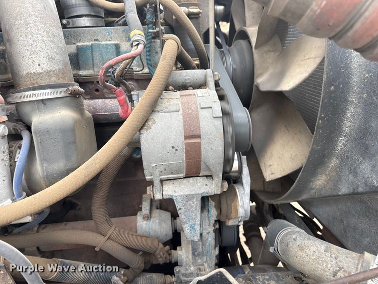 image for item DS6827 2002 International 2554 dump truck