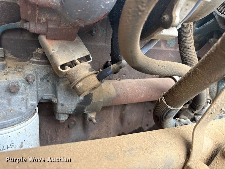 image for item DS6827 2002 International 2554 dump truck