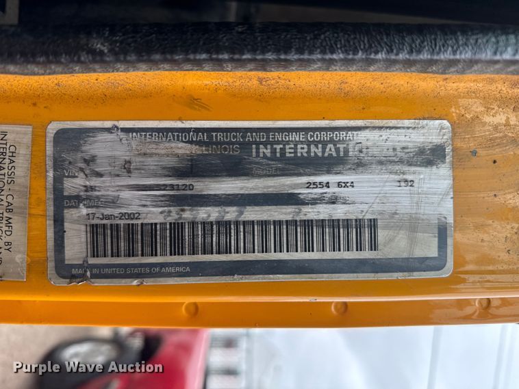 image for item DS6827 2002 International 2554 dump truck