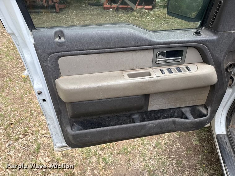 image for item DS6839 2010 Ford F150 Ext. Cab pickup truck
