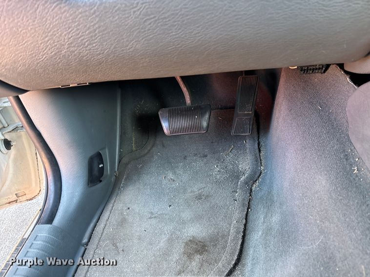 image for item DU0348 2006 Jeep Liberty SUV