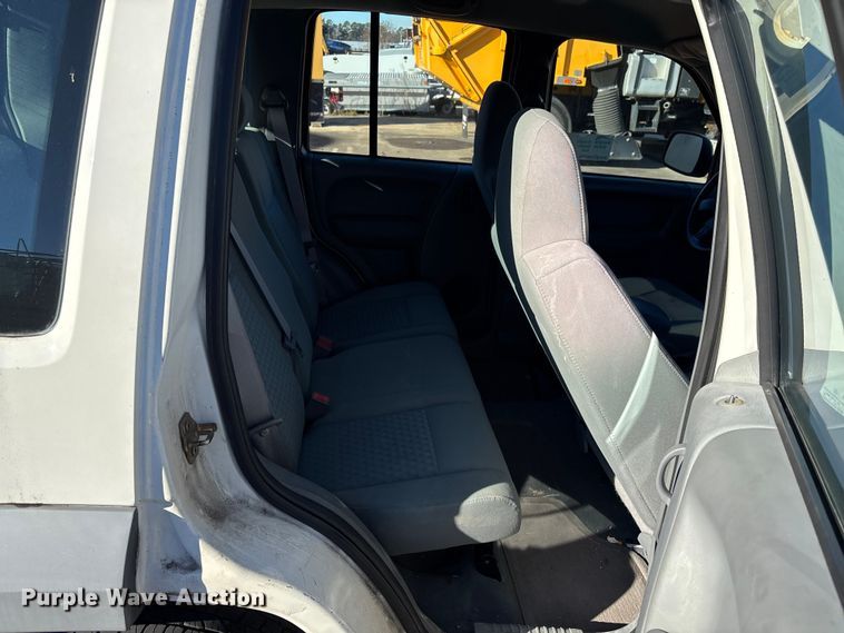 image for item DU0348 2006 Jeep Liberty SUV