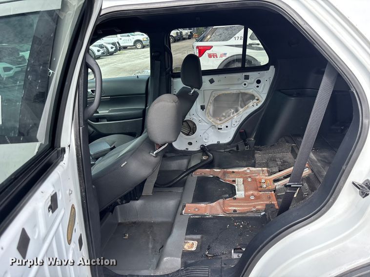 image for item DU0432 2017 Ford Explorer Police SUV
