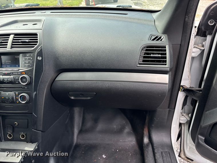 image for item DU0432 2017 Ford Explorer Police SUV