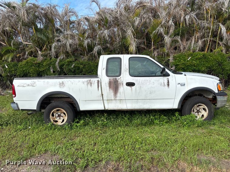 image for item DU6252 2002 Ford F150 Ext. Cab pickup truck