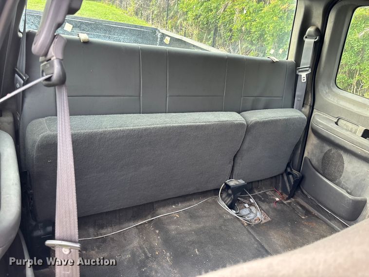 image for item DU6252 2002 Ford F150 Ext. Cab pickup truck