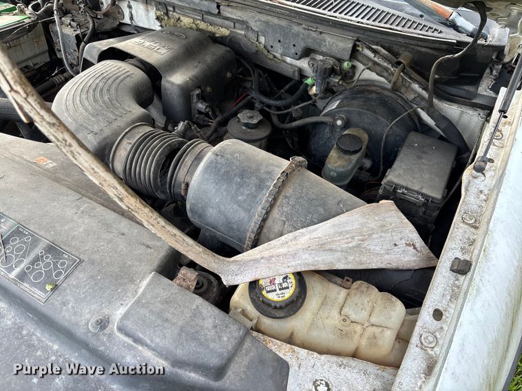 image for item DU6252 2002 Ford F150 Ext. Cab pickup truck