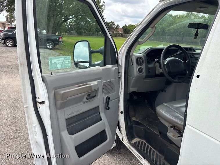 image for item DU6255 2009 Ford E250 van