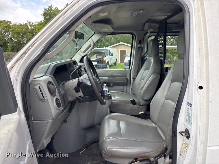image for item DU6255 2009 Ford E250 van