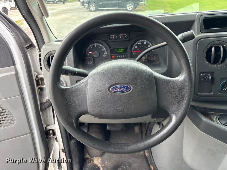 image for item DU6255 2009 Ford E250 van