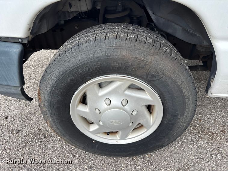 image for item DU6255 2009 Ford E250 van