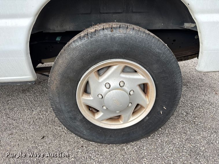 image for item DU6255 2009 Ford E250 van