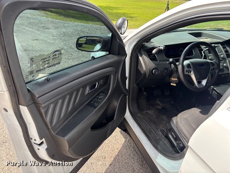 image for item DU6258 2015 Ford Taurus Police Interceptor 