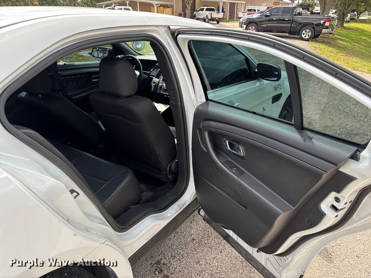 image for item DU6258 2015 Ford Taurus Police Interceptor 