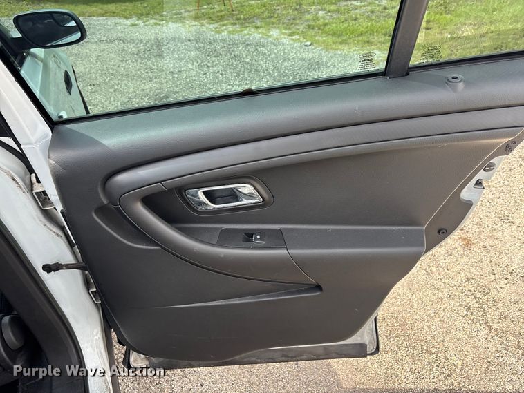 image for item DU6258 2015 Ford Taurus Police Interceptor 