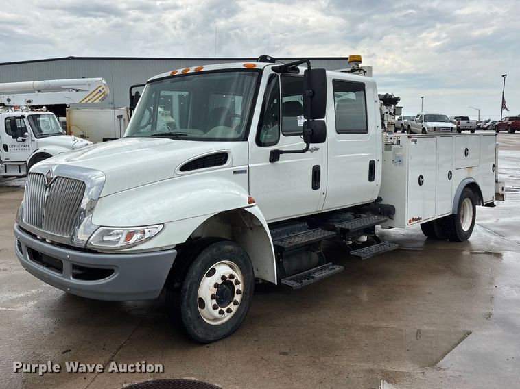 image for item DV4333 2010 International 4300 Crew Cab utility / service truck