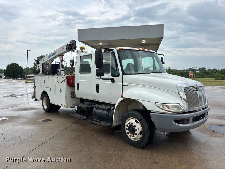 image for item DV4333 2010 International 4300 Crew Cab utility / service truck