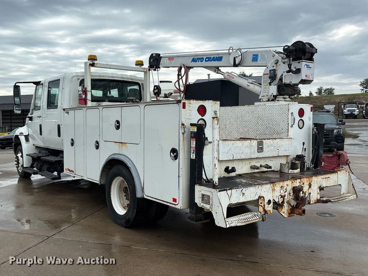 image for item DV4333 2010 International 4300 Crew Cab utility / service truck