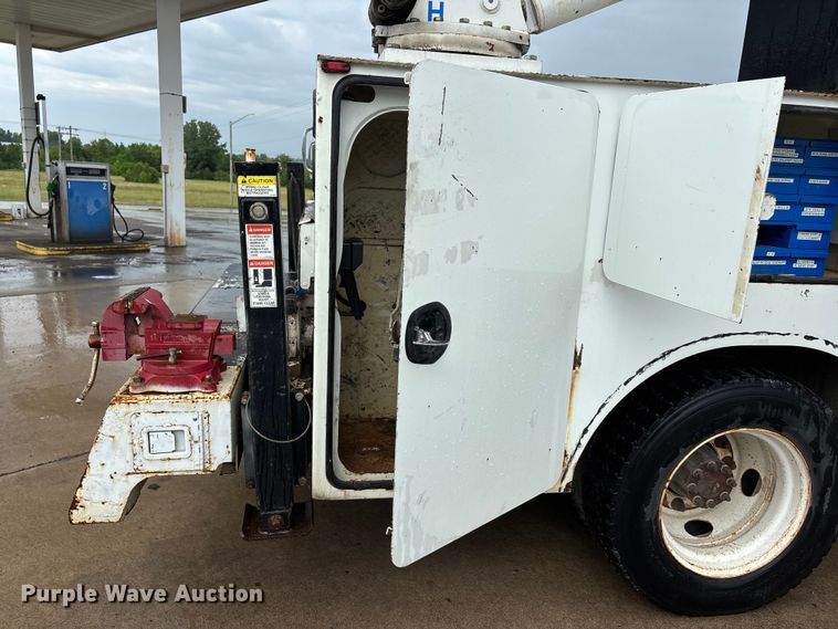 image for item DV4333 2010 International 4300 Crew Cab utility / service truck