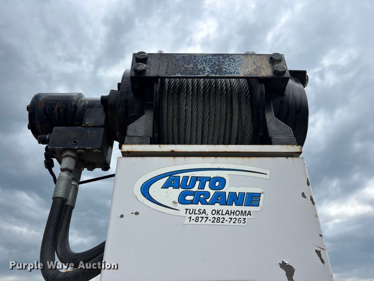 image for item DV4333 2010 International 4300 Crew Cab utility / service truck