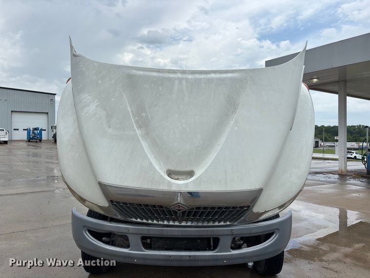 image for item DV4333 2010 International 4300 Crew Cab utility / service truck