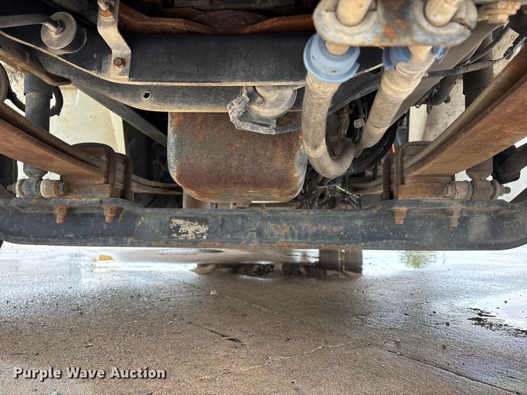 image for item DV4333 2010 International 4300 Crew Cab utility / service truck