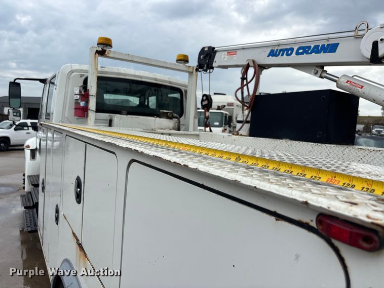image for item DV4333 2010 International 4300 Crew Cab utility / service truck