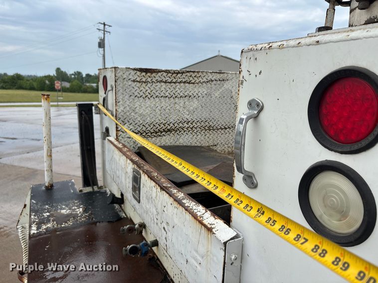 image for item DV4333 2010 International 4300 Crew Cab utility / service truck