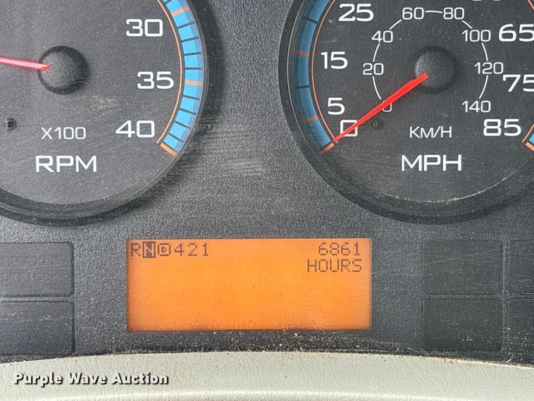 image for item DV4333 2010 International 4300 Crew Cab utility / service truck