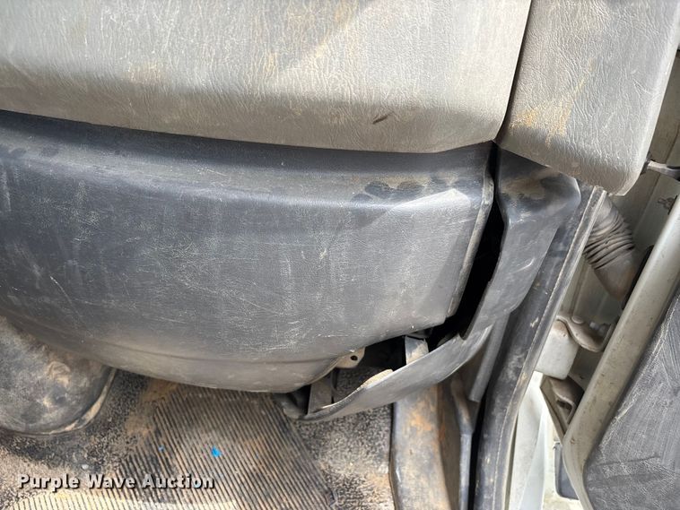 image for item DV4333 2010 International 4300 Crew Cab utility / service truck