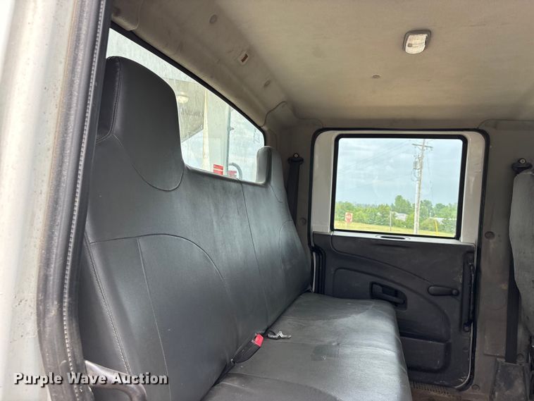 image for item DV4333 2010 International 4300 Crew Cab utility / service truck