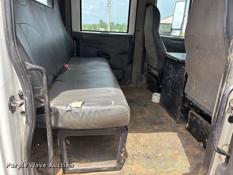 image for item DV4333 2010 International 4300 Crew Cab utility / service truck
