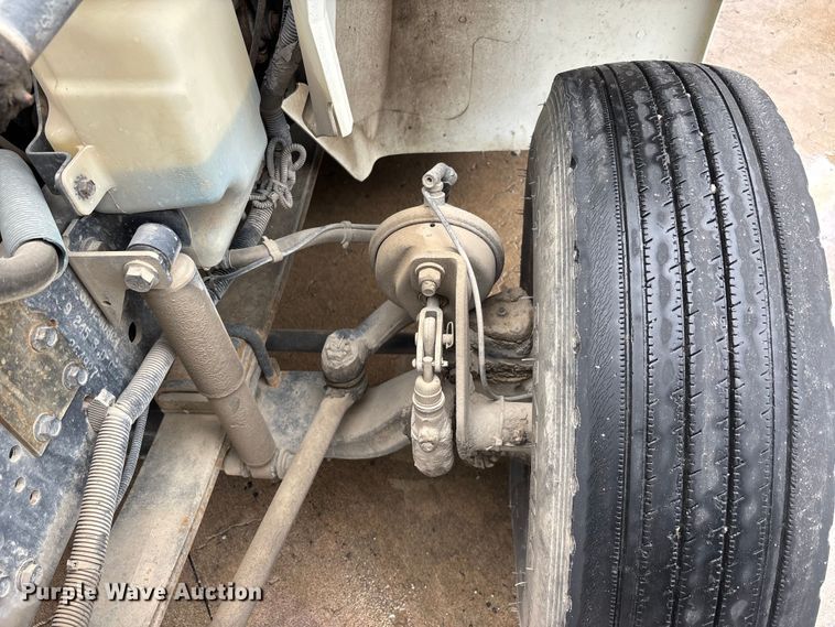 image for item DV4333 2010 International 4300 Crew Cab utility / service truck