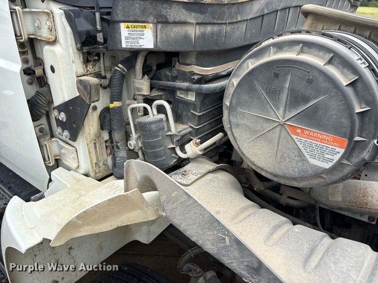 image for item DV4333 2010 International 4300 Crew Cab utility / service truck