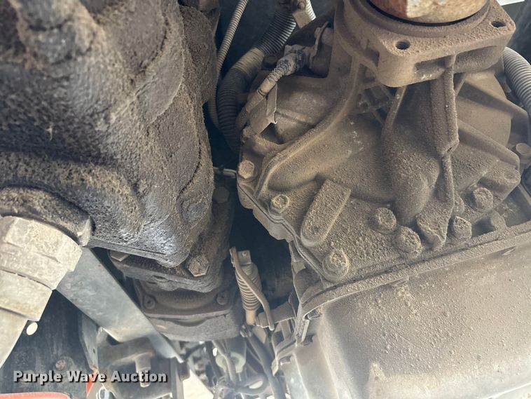 image for item DV4333 2010 International 4300 Crew Cab utility / service truck