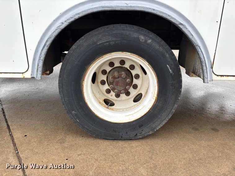 image for item DV4333 2010 International 4300 Crew Cab utility / service truck